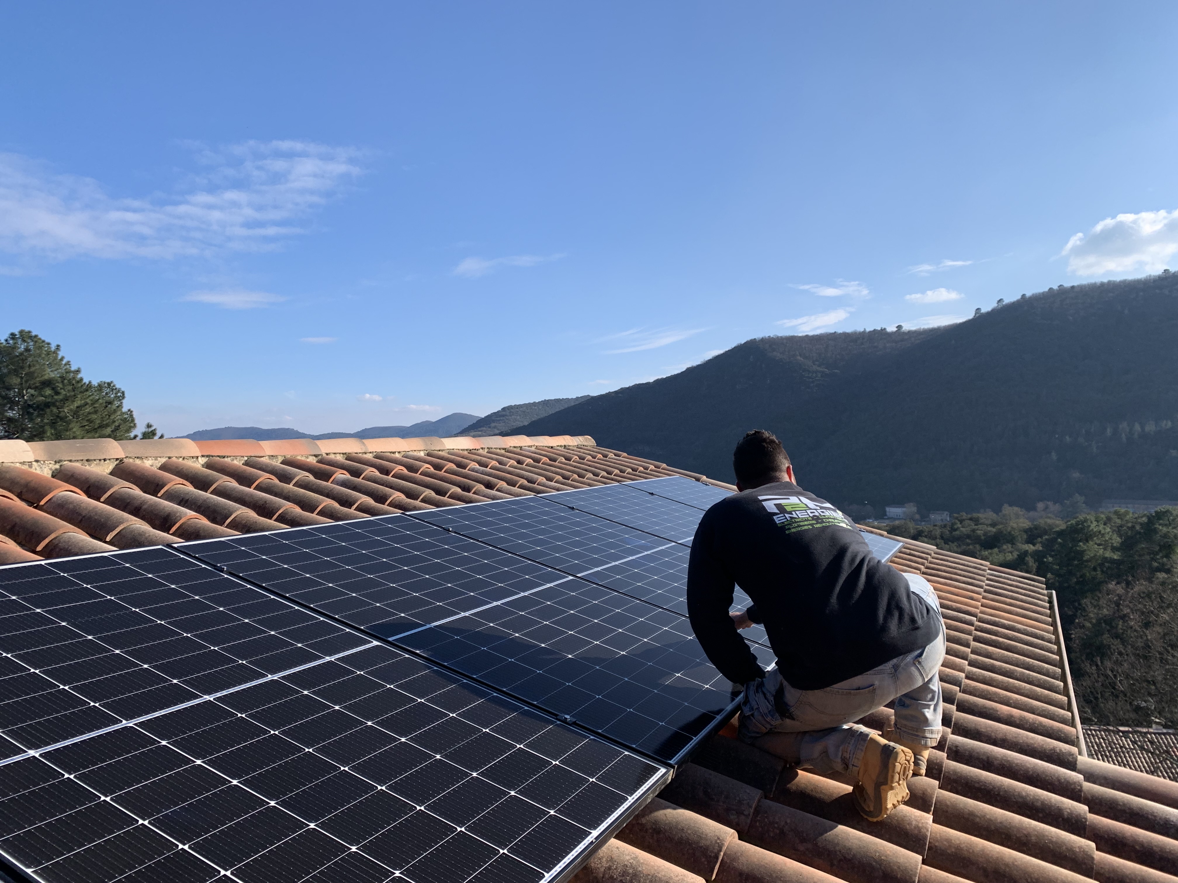 Installation de panneaux photovoltaïques